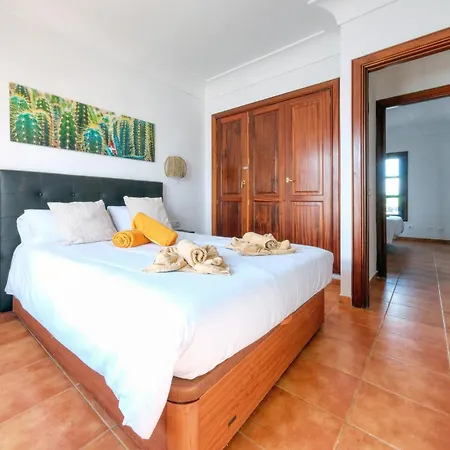 Arena Blanca With Private Pool And Bbq By Lanzarote * Коста Бланка