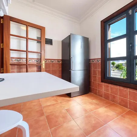 Arena Blanca With Private Pool And Bbq By Lanzarote بلايا بلانكا