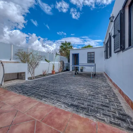 Arena Blanca With Private Pool And Bbq By Lanzarote بيت للعطل *