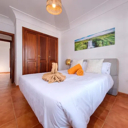 Arena Blanca With Private Pool And Bbq By Lanzarote Nyaraló