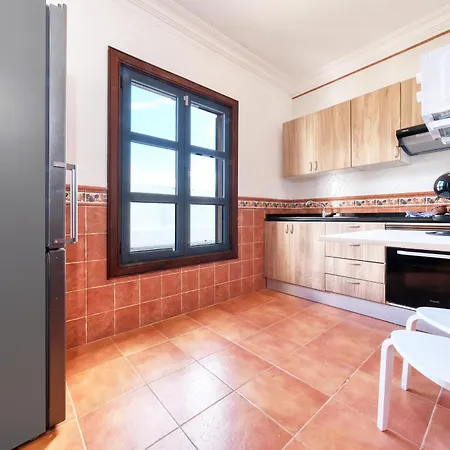 Arena Blanca With Private Pool And Bbq By Lanzarote Playa Blanca