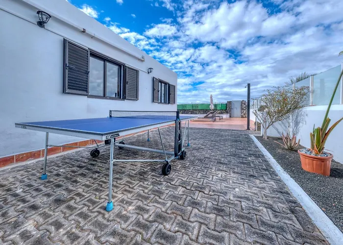 Arena Blanca With Private Pool And Bbq By Lanzarote Коста Бланка